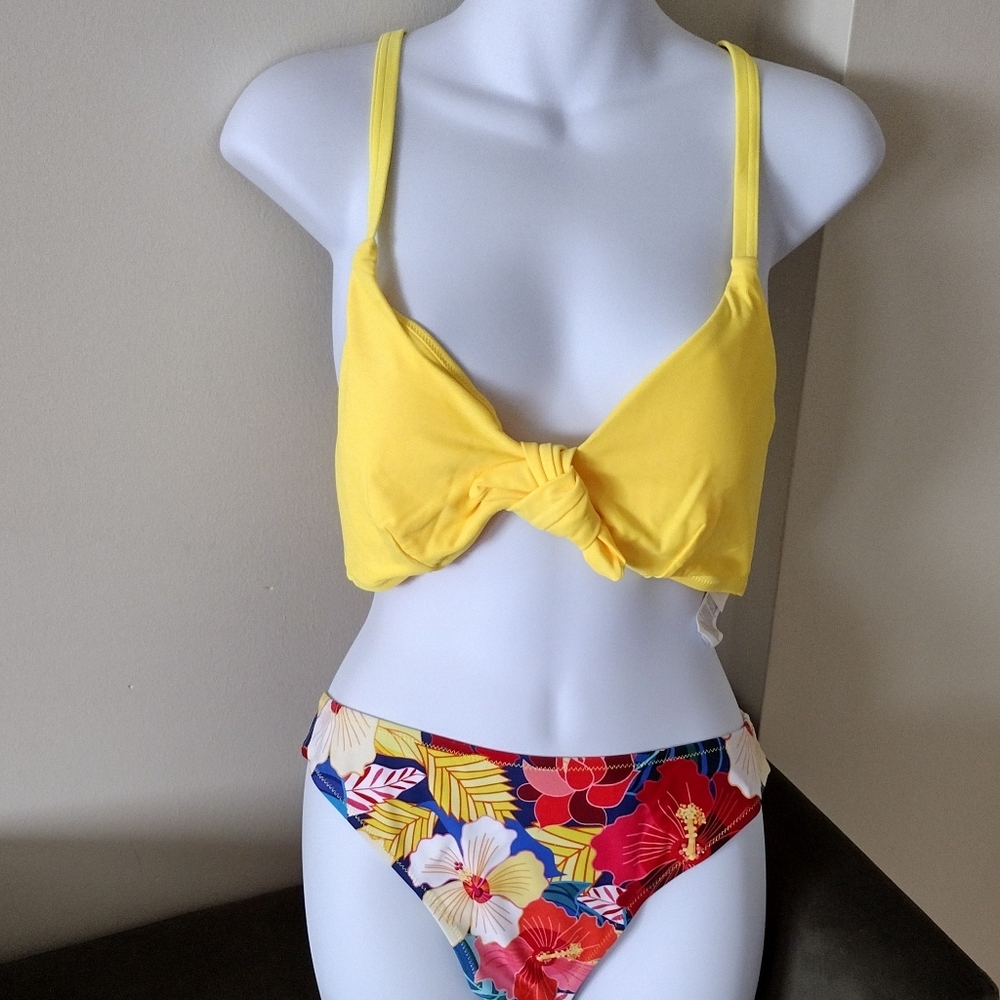 3/$30 Cupshe Yellow and  Floral Bikini Set